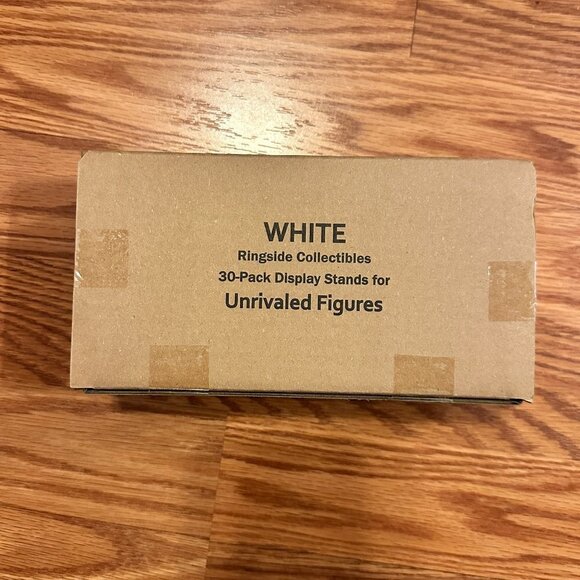 AEW Unrivaled 2 figure Set with 30 pack Display Stands - Picture 14 of 16